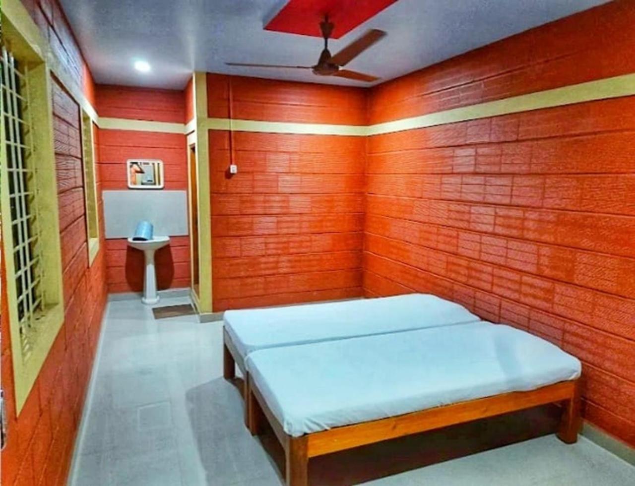 Prabhu Homestay Mavalli Luaran gambar