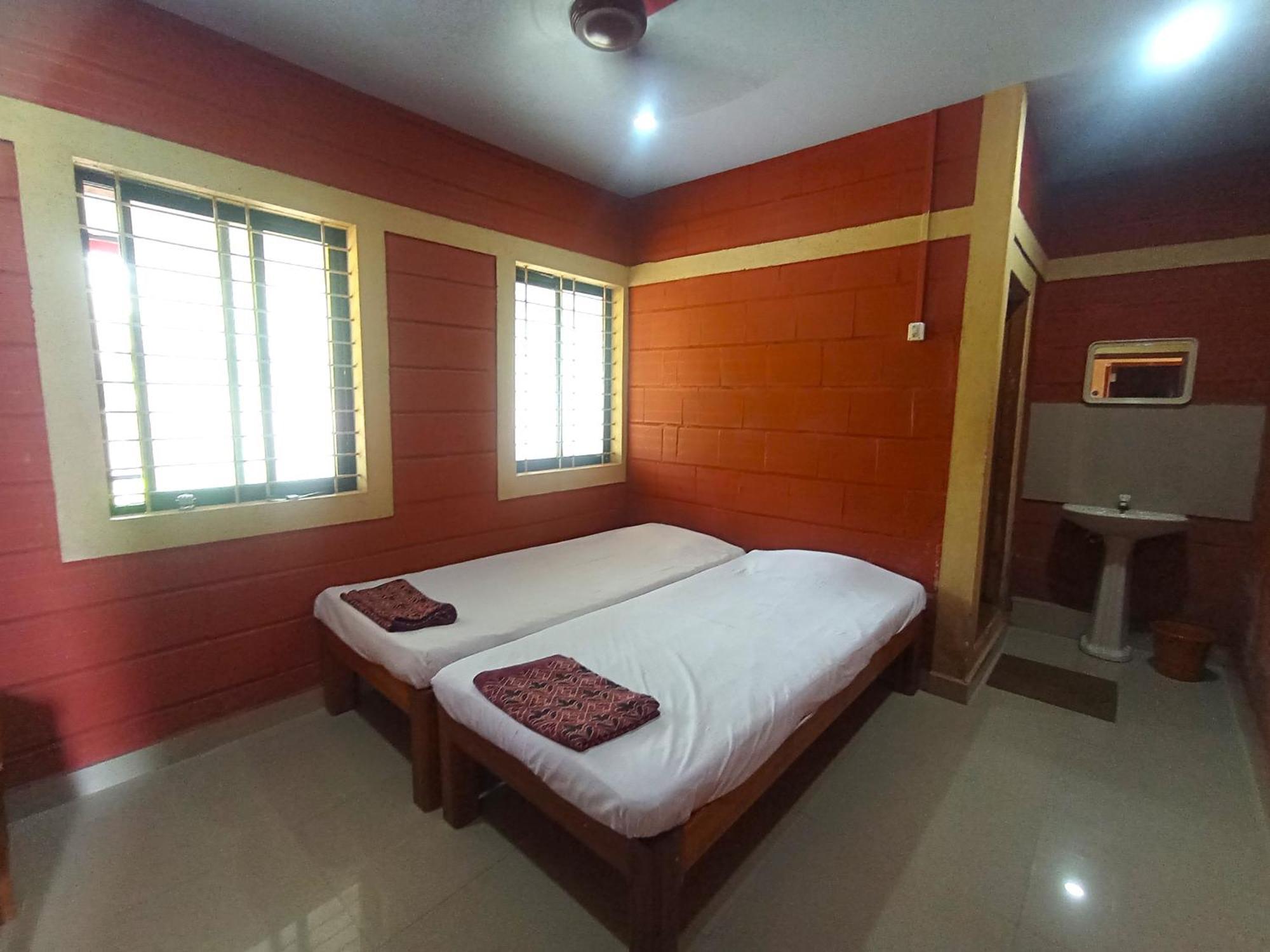 Prabhu Homestay Mavalli Luaran gambar