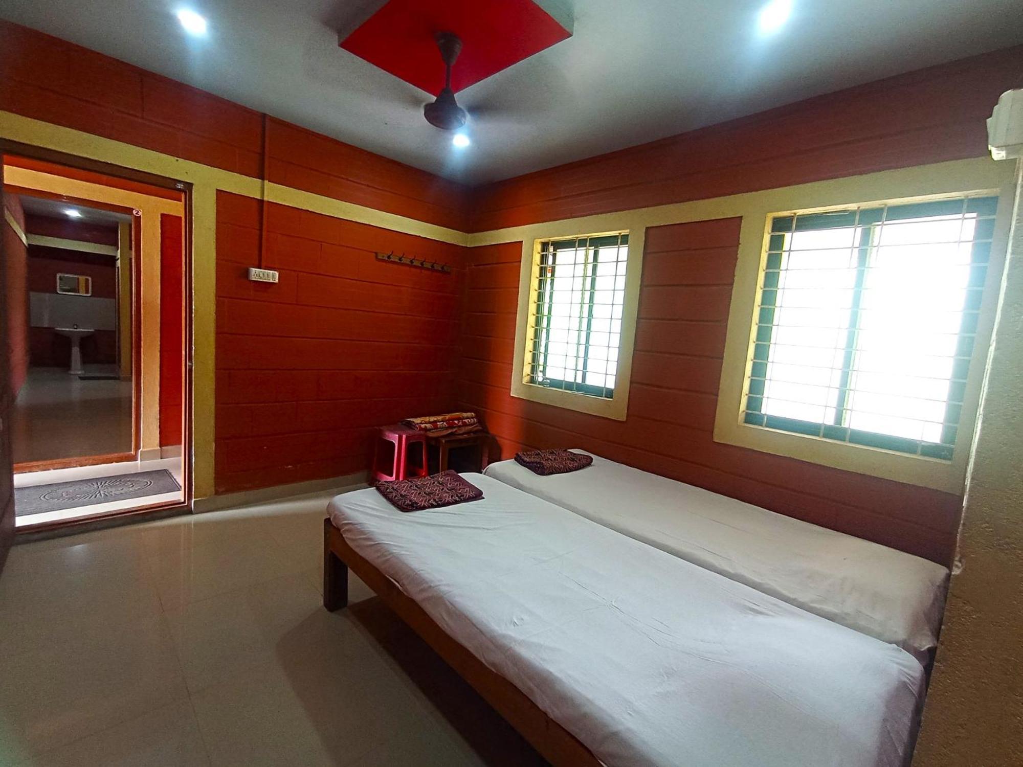Prabhu Homestay Mavalli Luaran gambar