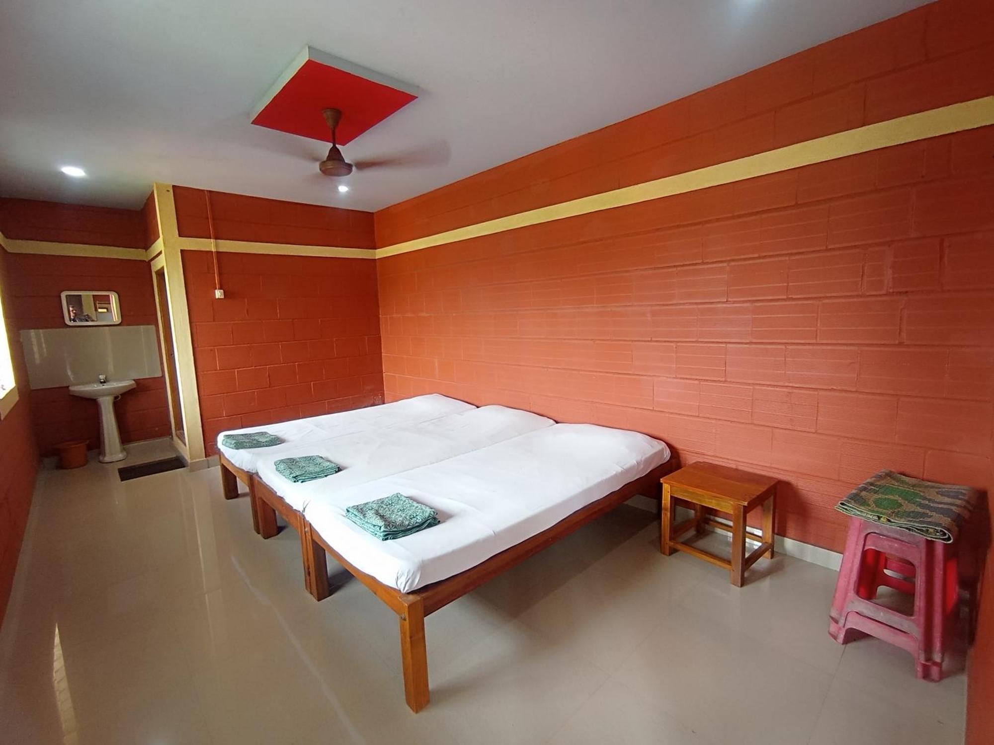 Prabhu Homestay Mavalli Luaran gambar