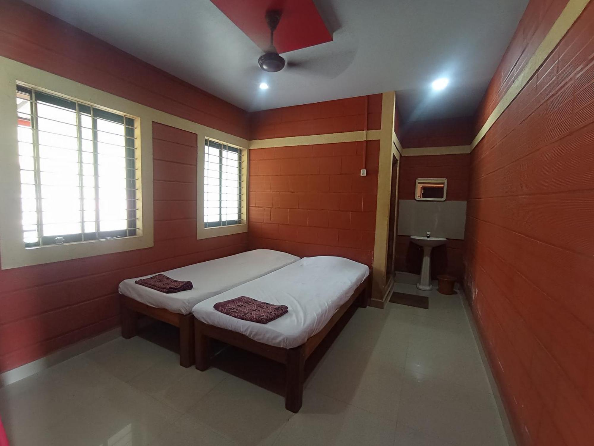 Prabhu Homestay Mavalli Luaran gambar